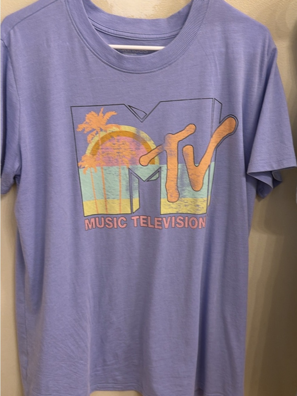 Maurice’s MTV graphic tee size med